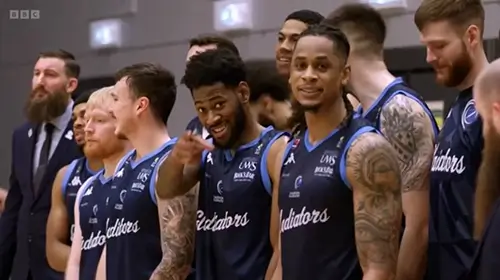 Ball Or Nothing video screenshot.